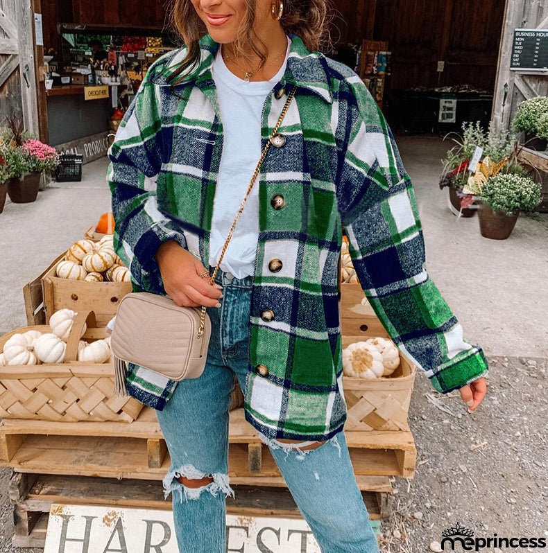 Elegant and Versatile winter garment