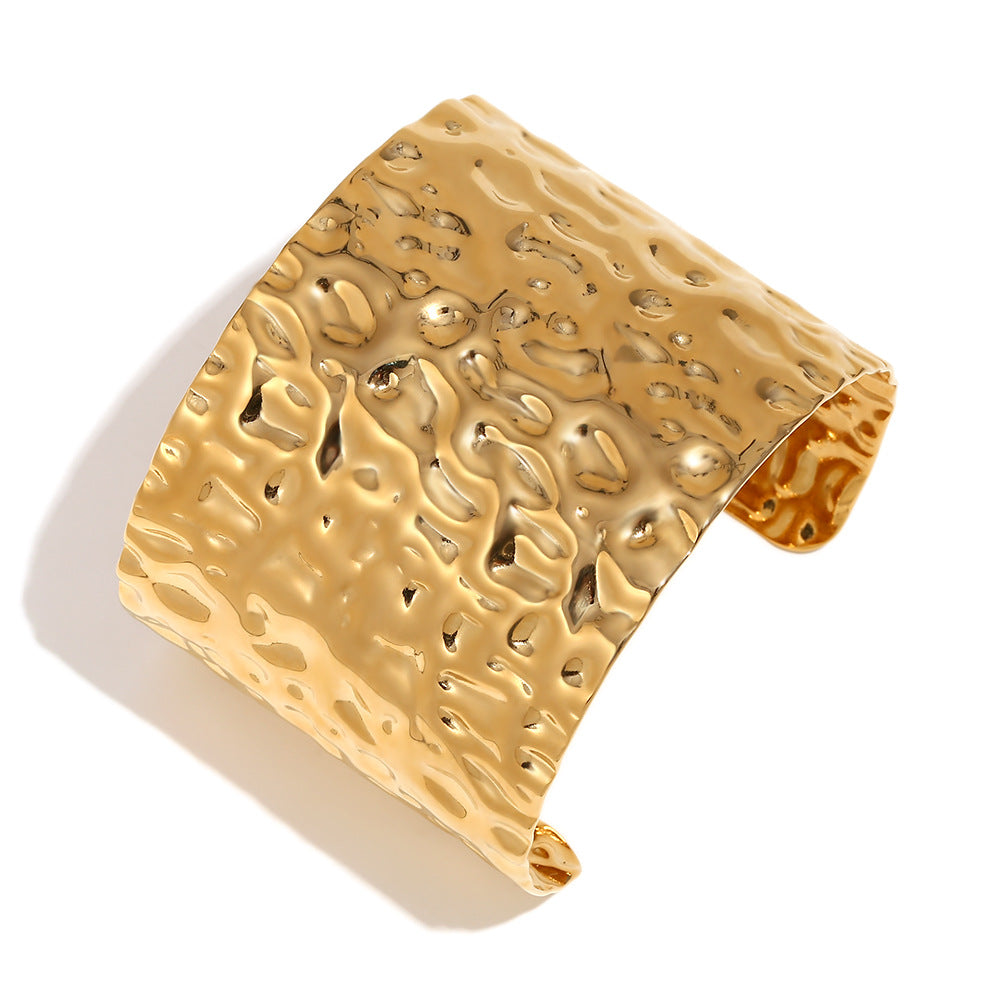 Small And Versatile Cold Hand Jewelry Stainless Steel Plated 18K Gold Large Wide Irregular Hammer Pattern Bracelet For Women