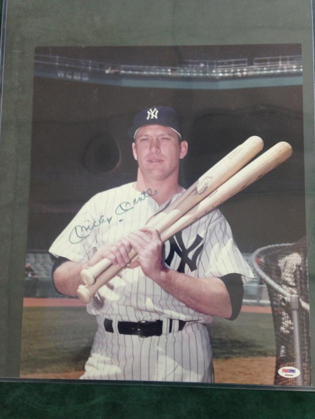 MICKEY MANTLE 16X14 SIGNED Photo Poster painting PSA/DNA CERTIFIED P00085