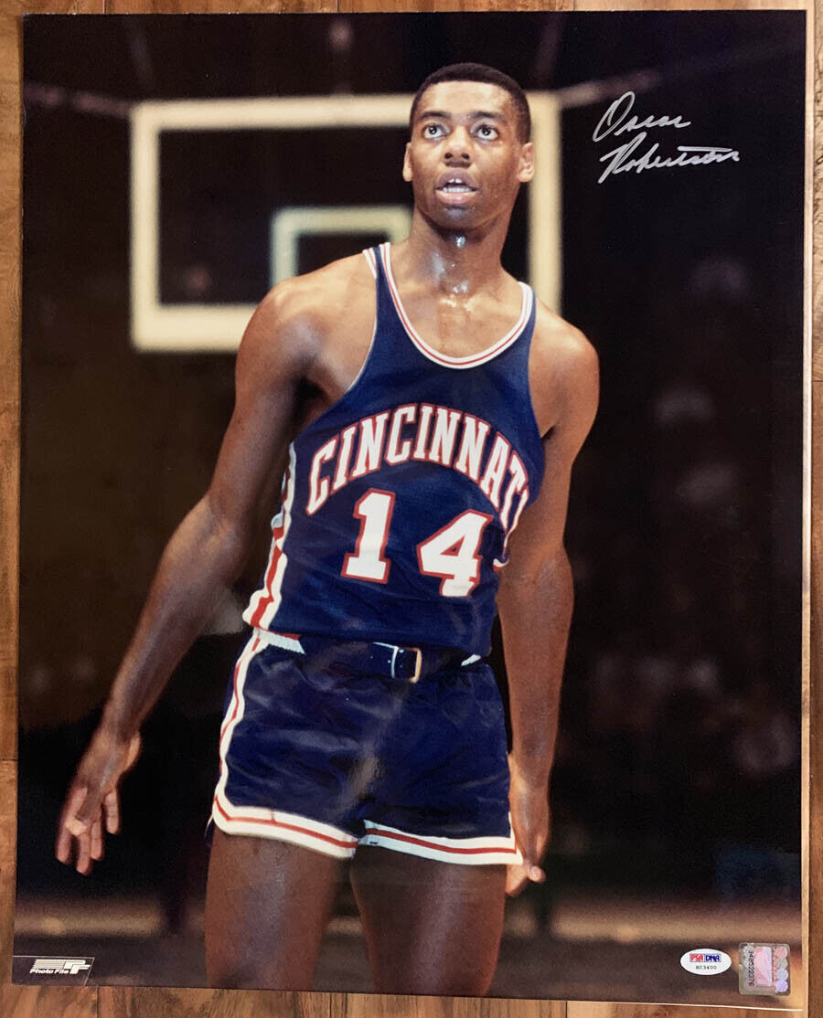 Oscar Robertson SIGNED 16x20 Photo Poster painting Cincinnati Royals HOF PSA/DNA AUTOGRAPHED