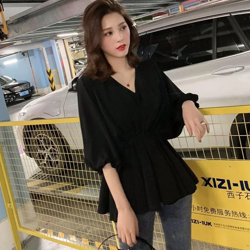 Women Blouses Shirts Pleated Thin Thin V-neck Elegant Womens Tops Half-length Sleeve Ulzzang Trendy Casual Simple Office Ladies