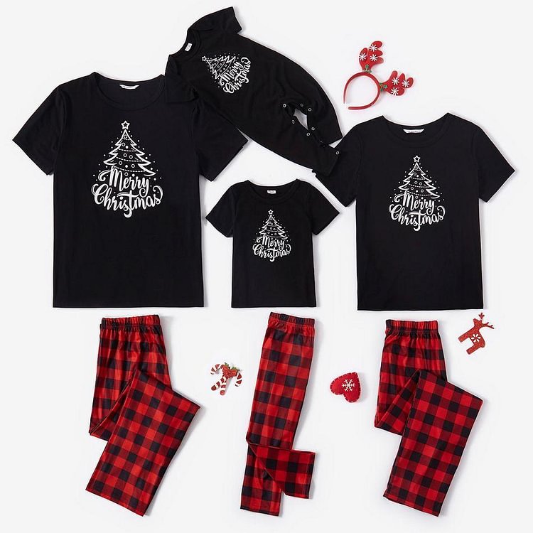 Plus Size Christmas Tree and Letter Print Family Matching Black Short-sleeve Plaid Pajamas Sets