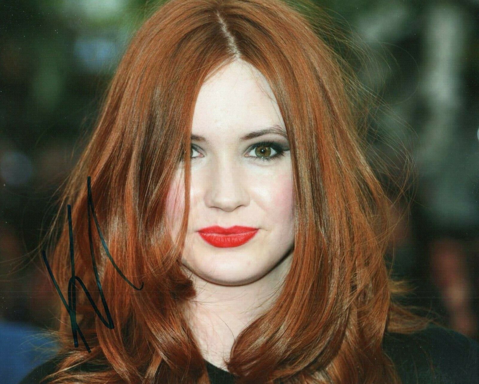 Autographed Karen Gillan signed 8 x 10 Photo Poster painting Cute