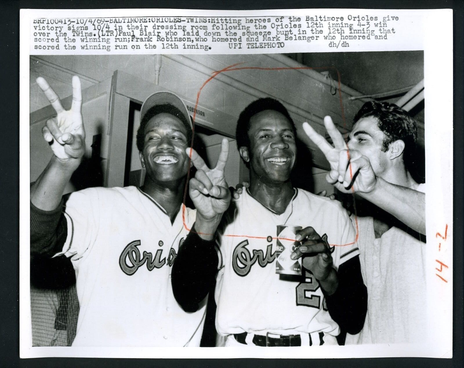 Frank Robinson Paul Blair Mark Belanger 1969 Press Wire Photo Poster painting Baltimore Orioles