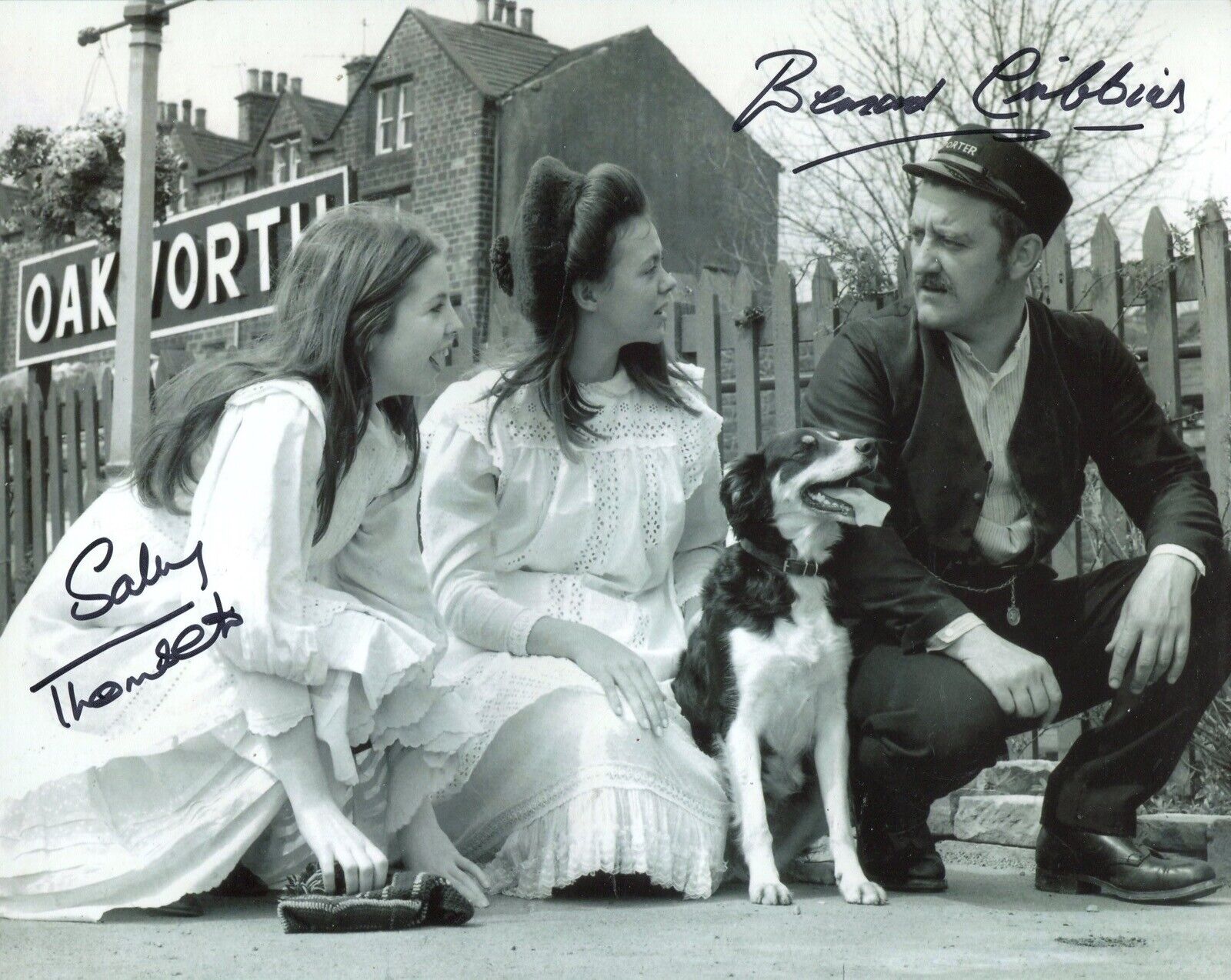 Bernard Cribbins & Sally Thomsett signed THE RAILWAY CHILDREN Photo Poster painting UACC DEALER