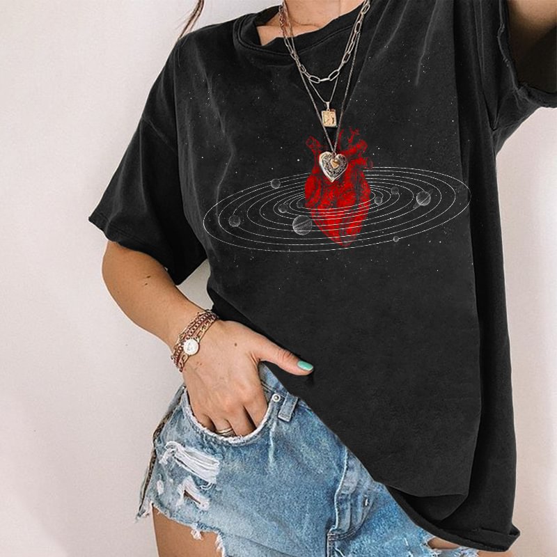   Heart And Planet Women's T-shirt - Neojana