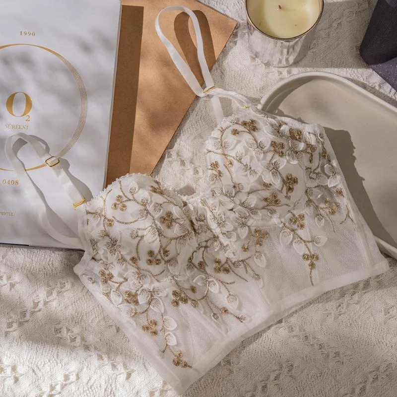 Embroidered lace French lingerie set