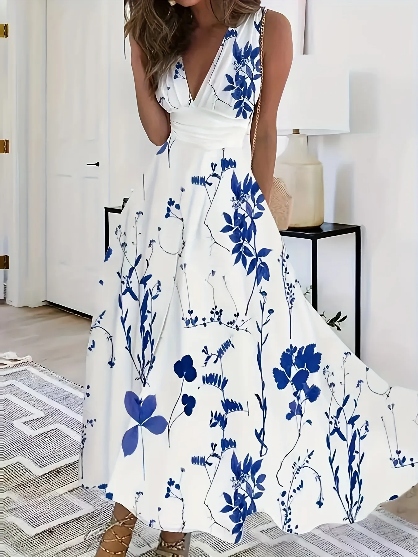 Elegant Blue Floral Print Maxi Dress For Women Deep V-Neck Sleeveless A-Line Flowy