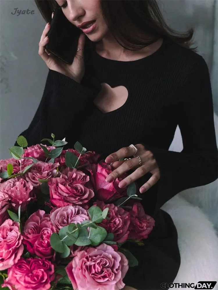 Modern and Fashionable Sweater