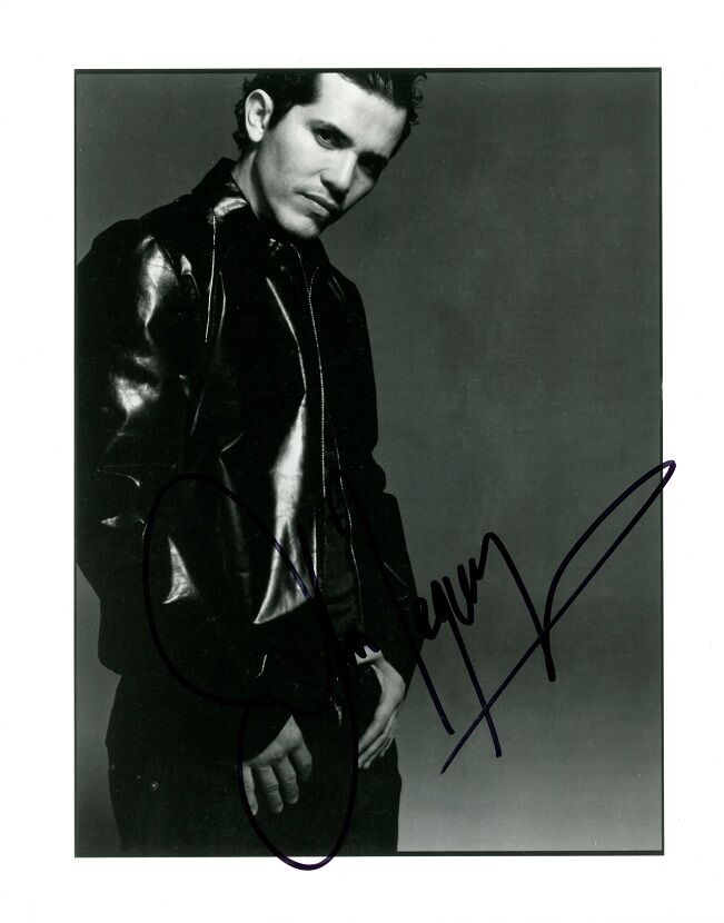 JOHN LEGUIZAMO Signed Photo Poster painting