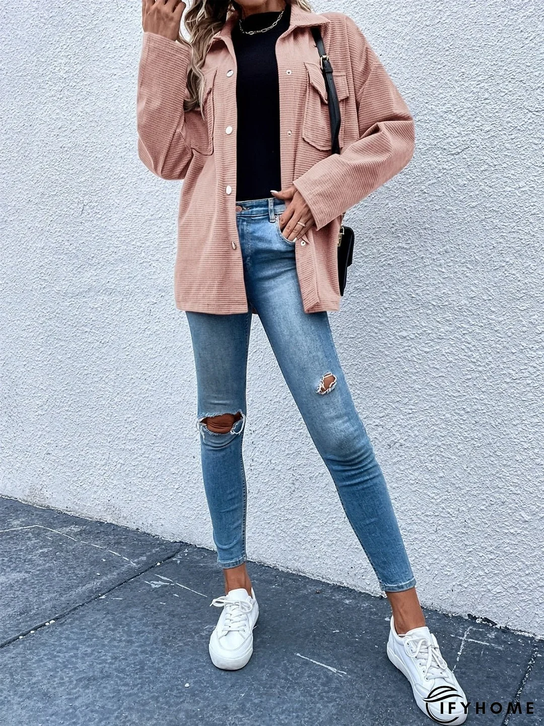 Jacket with pockets, collar and snap fasteners and dropped shoulders | IFYHOME