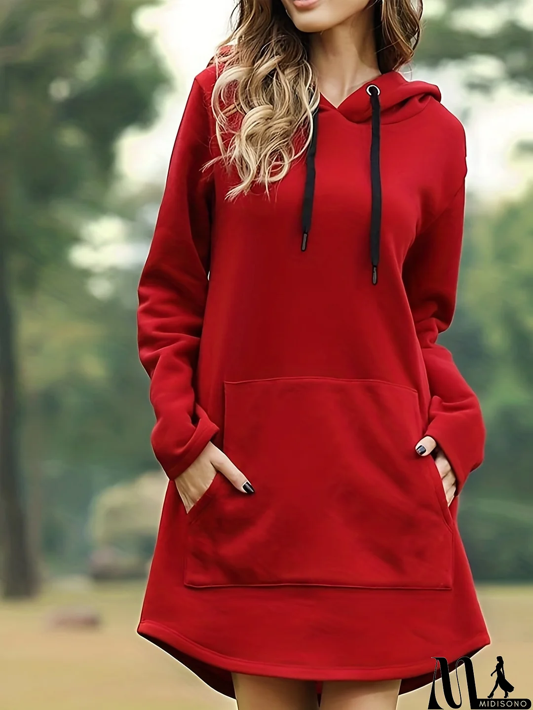 MidiSono - Fashionable and Minimalist Dress