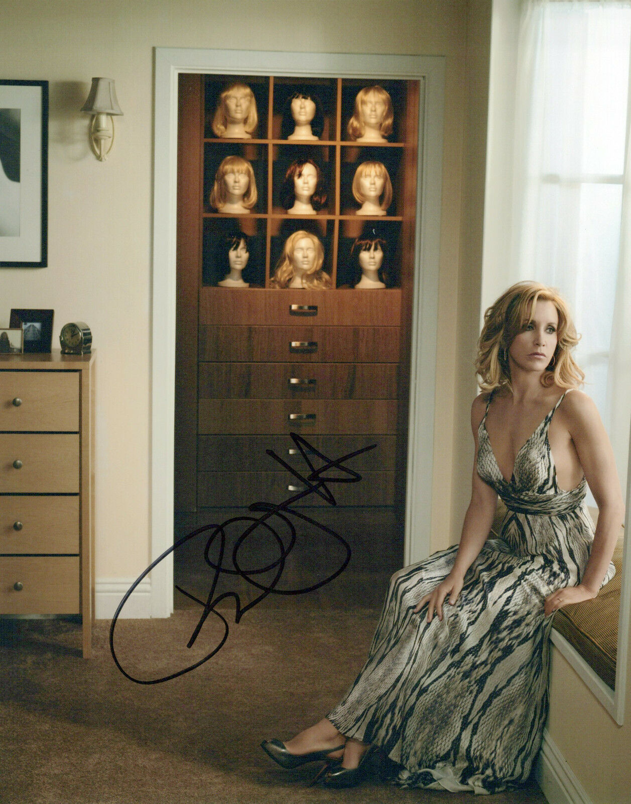 Felicity Huffman glamour shot autographed Photo Poster painting signed 8x10 #6