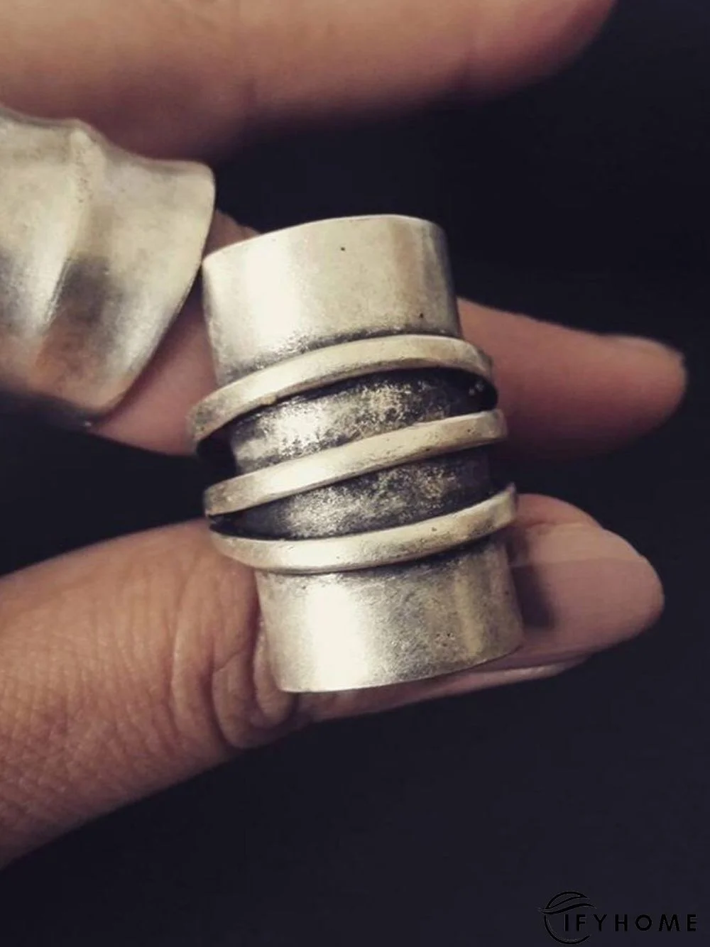 Vintage Silver Distressed Line Pattern Ring Ethnic Jewelry | IFYHOME