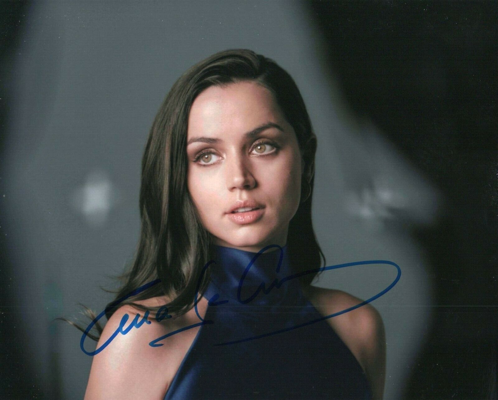 Autographed Ana De Armas signed 8 x 10 Photo Poster painting Great Condition