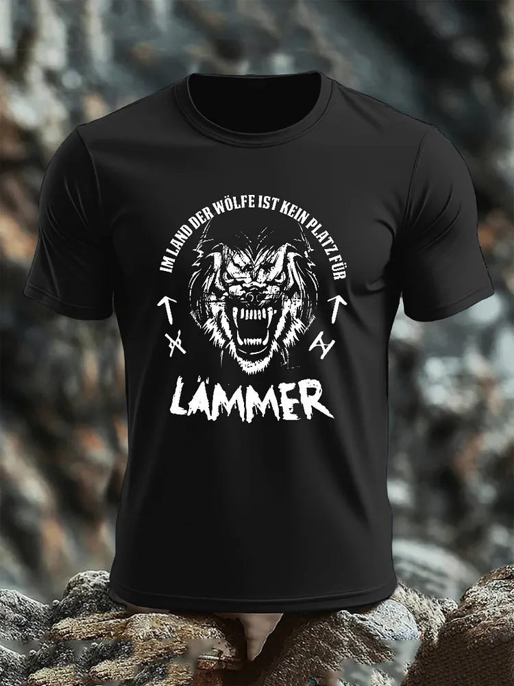 Herren Im Land der W&ouml;lfe ist kein Platz f&uuml;r L&auml;mmer Germanen Wikinger T-Shirt