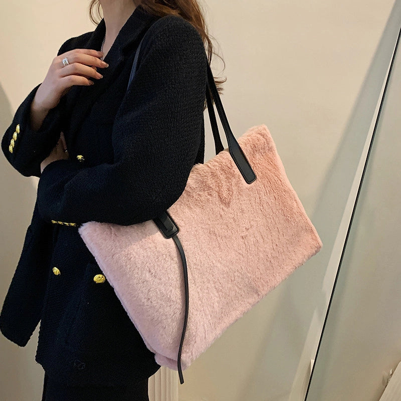 Women’s Plush Solid Color Streetwear Square Zipper Shoulder Bag