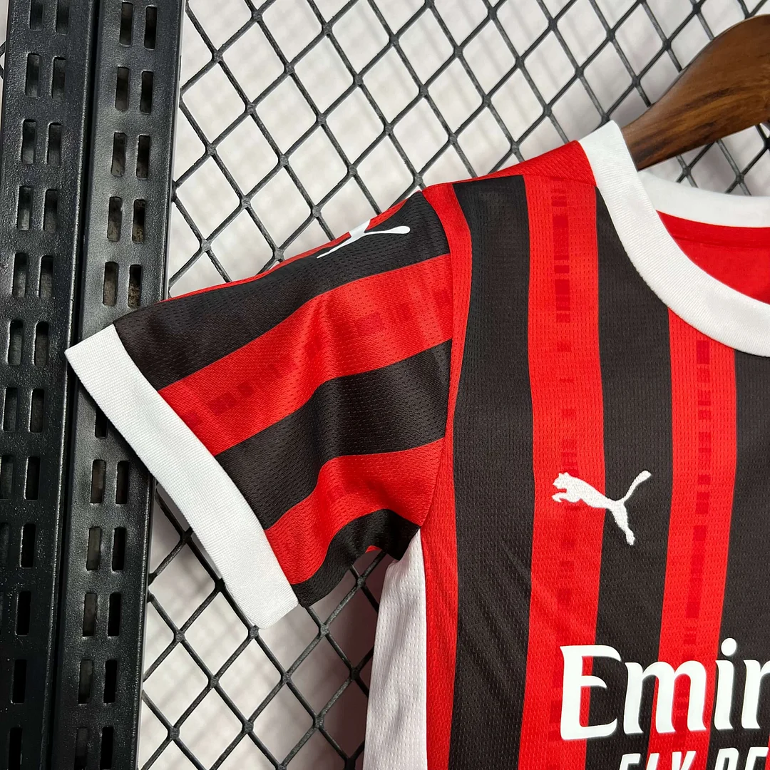 2024/2025 Kids Size AC Milan Home Soccer Jersey 1:1 Thai Quality