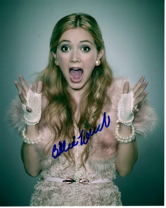 BILLIE LOURD signed autographed SCREAM QUEENS CHANEL #3 8x10 Photo Poster painting