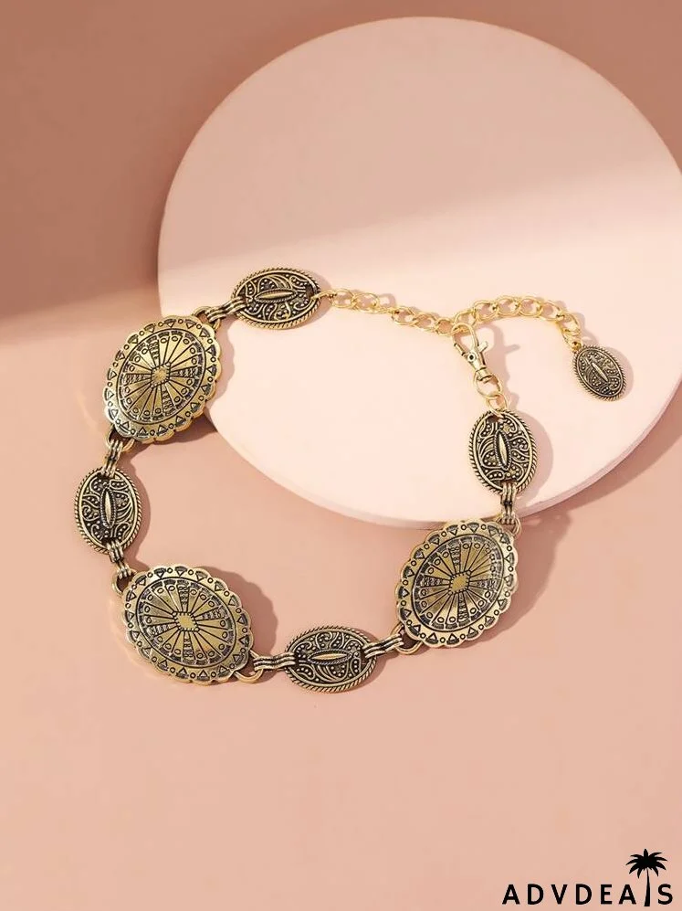 Geometric Detail Oval Decor Necklace