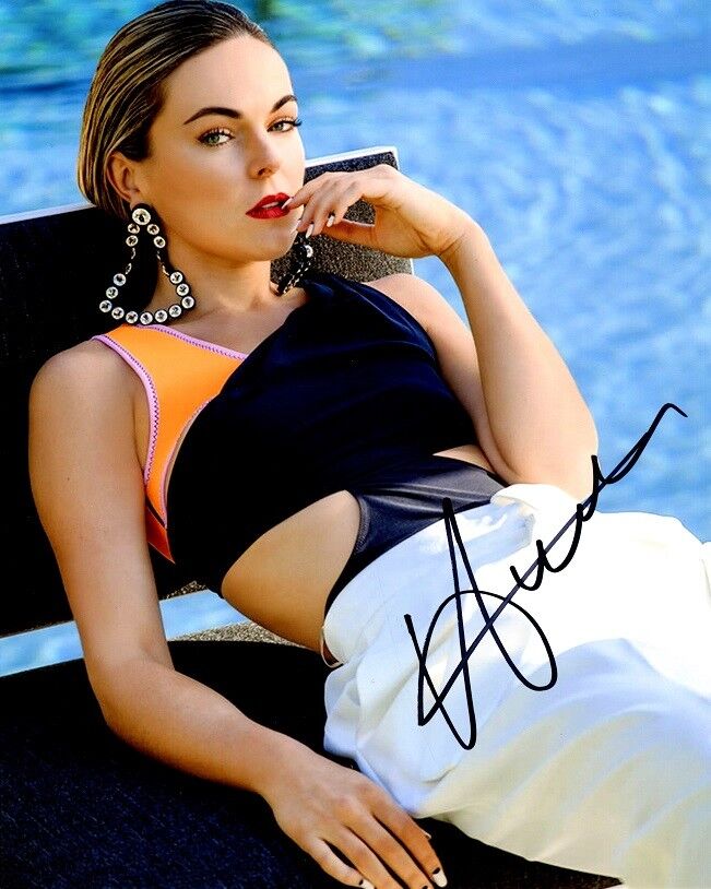 SERINDA SWAN Signed Photo Poster painting