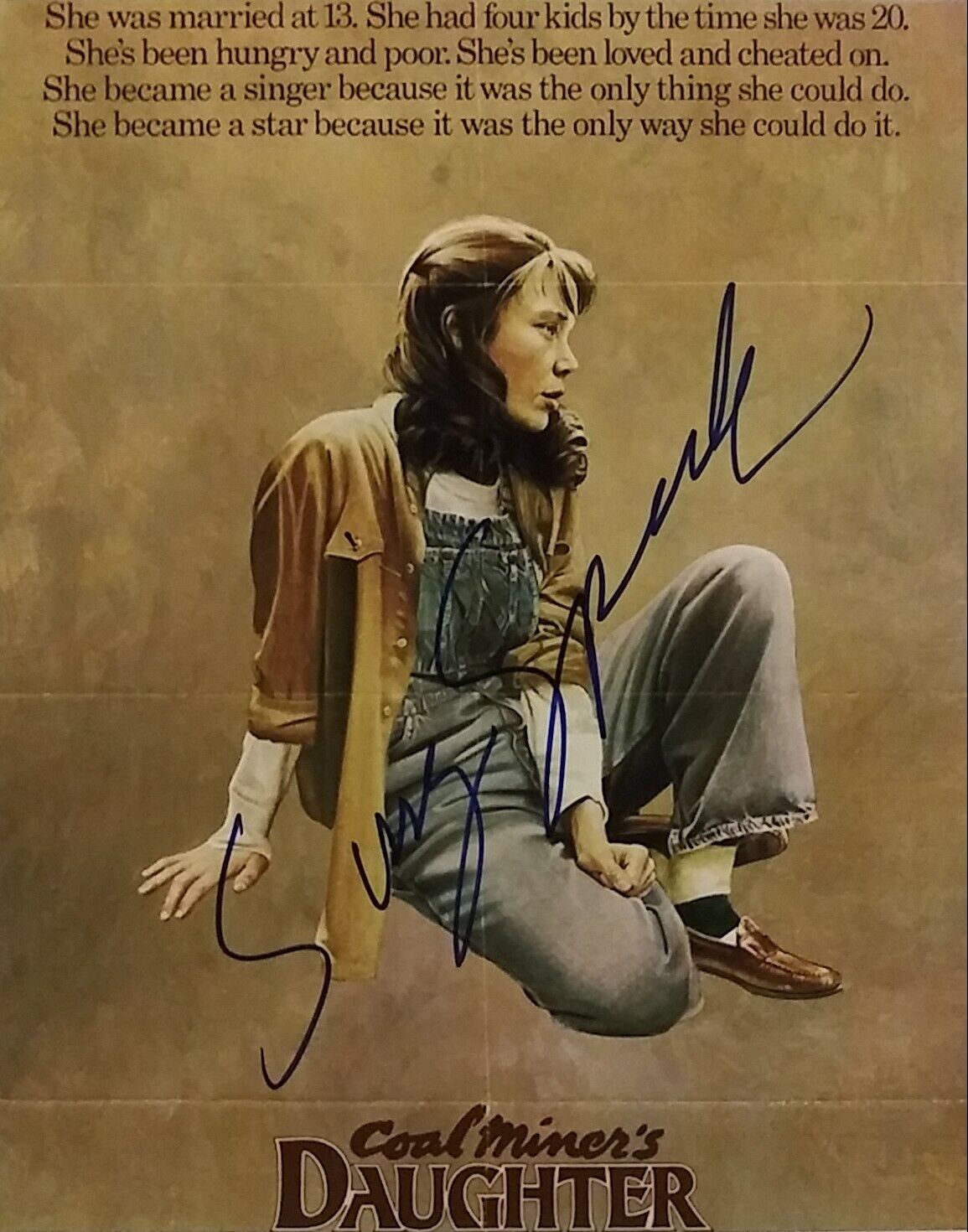 Sissy Spacek signed 8 x 10