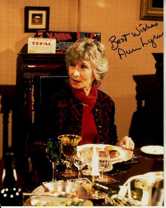 ANN LYNN hand-signed ONLY FOOLS AND HORSES 8x10 color closeup w/ UACC RD COA