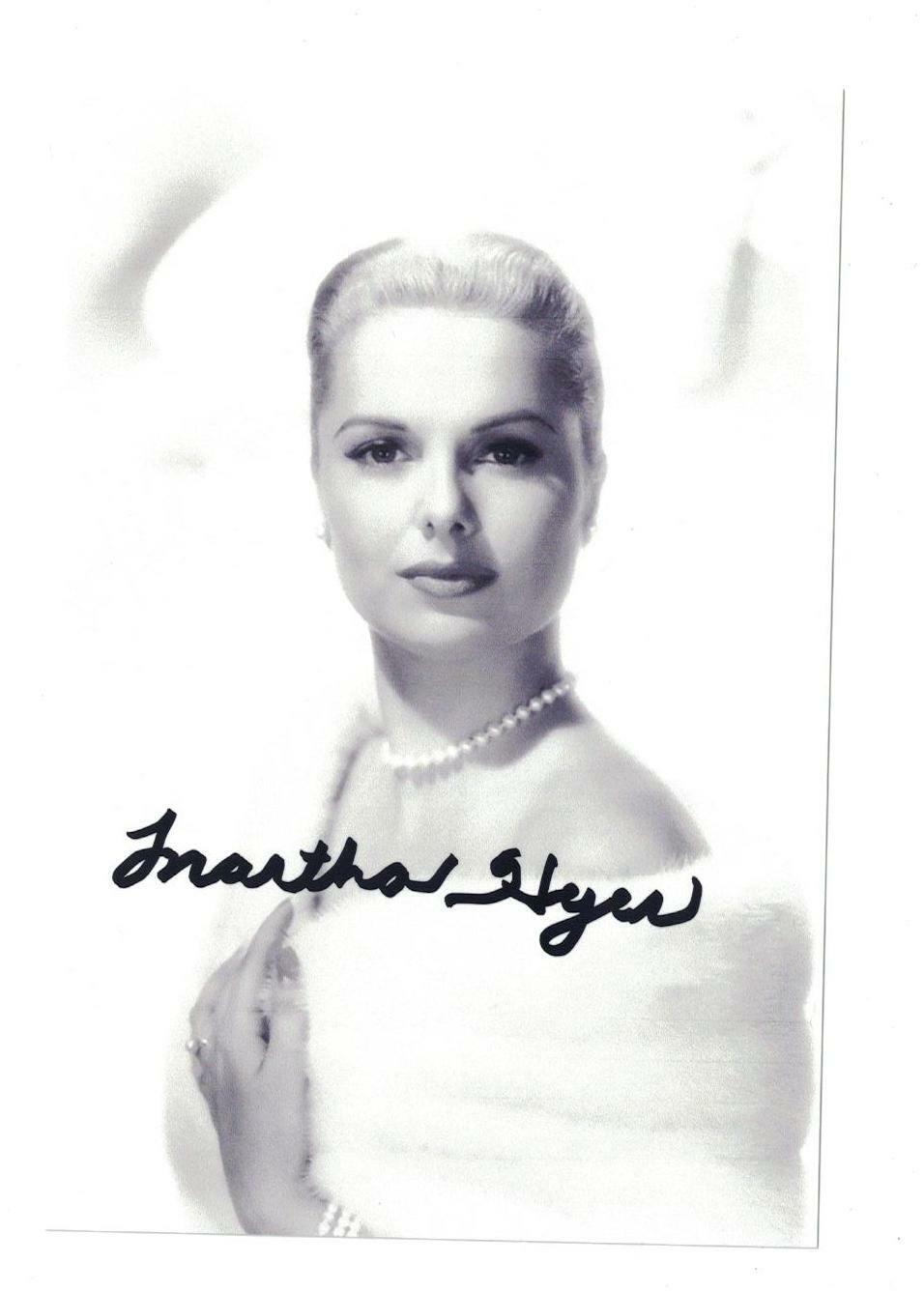 Martha Hyer Signed Autographed 4 x 6 Photo Poster painting Actress B