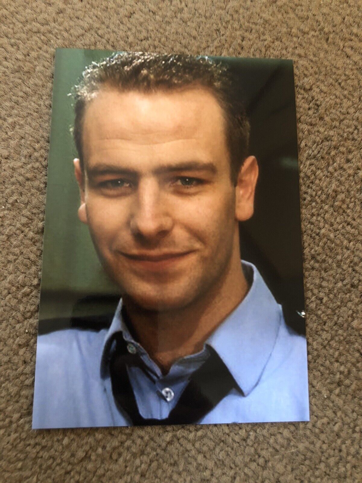 ROBSON GREEN (CASUALTY) UNSIGNED Photo Poster painting- 6x4”