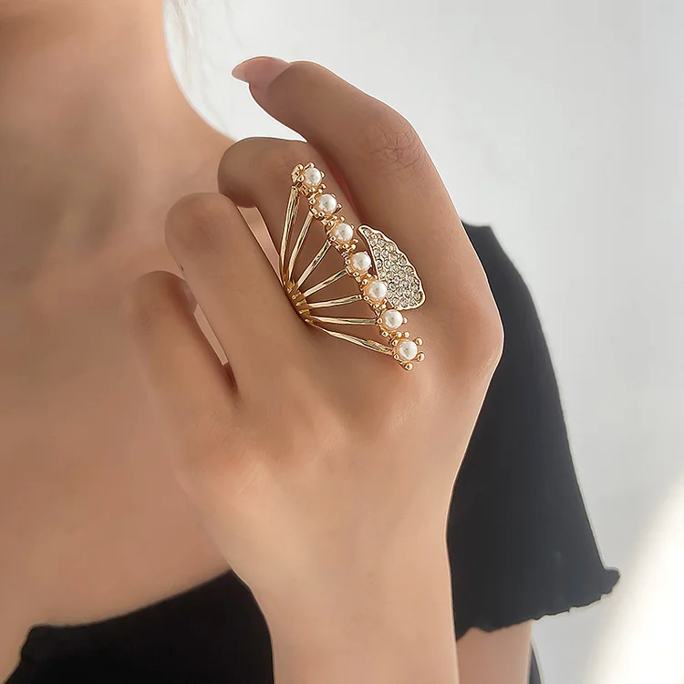 Elegant Geometric Pearl Alloy Ring