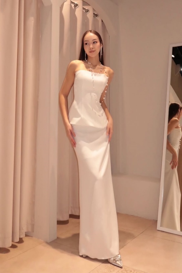 Slim Fit Ivory Strapless Prom Dress