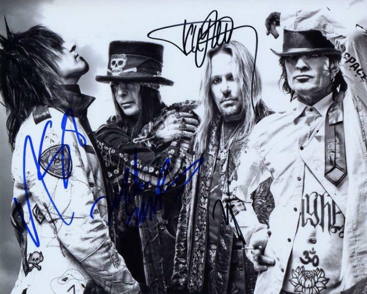 REPRINT - MOTLEY CRUE Signed 8 x 10 Glossy Photo Poster painting Poster RP Tommy Lee - Vince