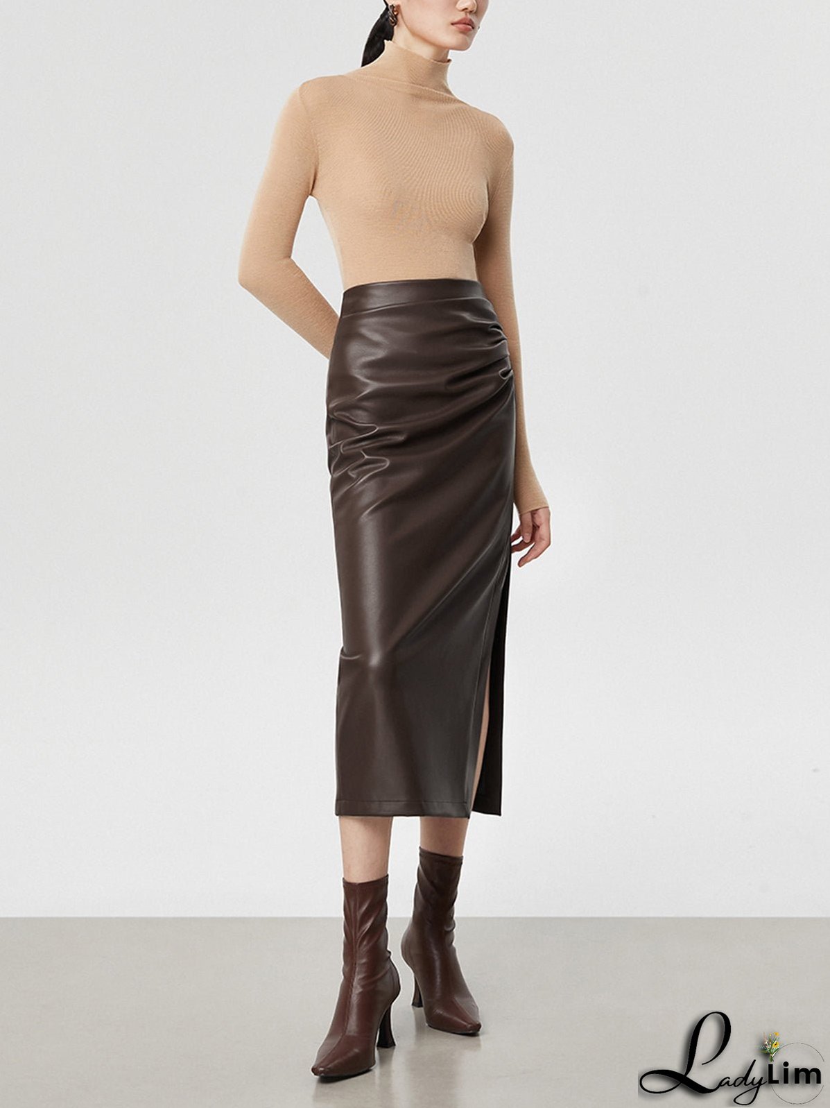 Effortless and Chic winter Skirt