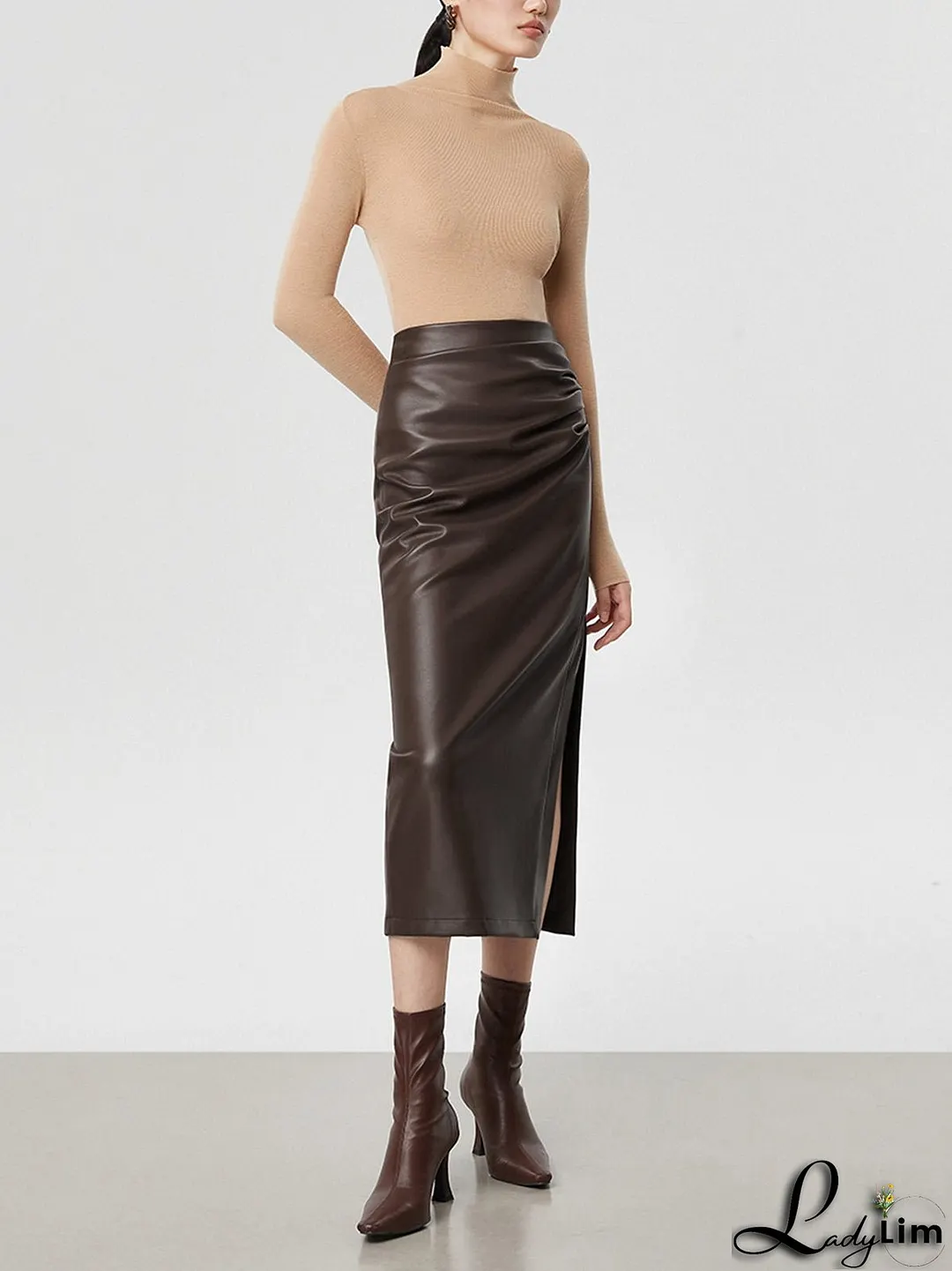 Effortless and Chic winter Skirt