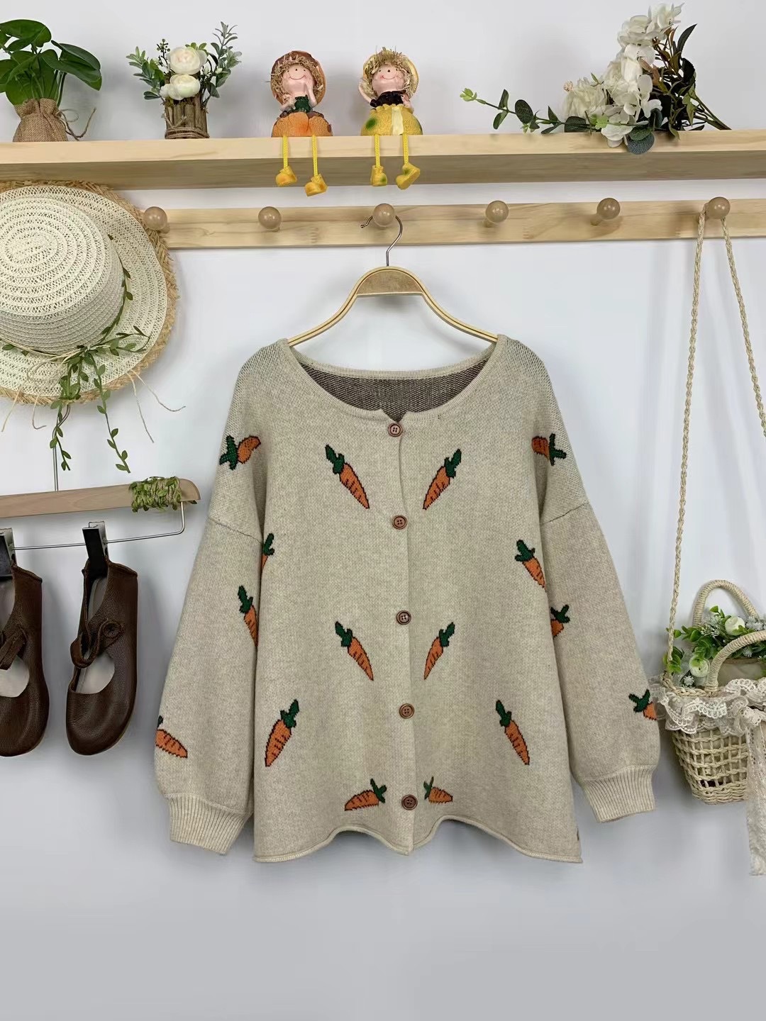 Women Long Sleeve V-neck Graphic Floral Printed Top