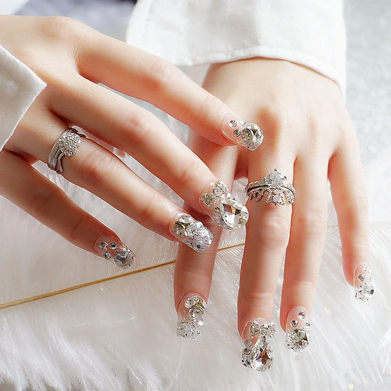 24Pcs Luxe Shining Rhinestone Wedding False Nails Transparent Glitter Gems Crown Designed Square Full Short Fake Art Bride-Nail Inspo