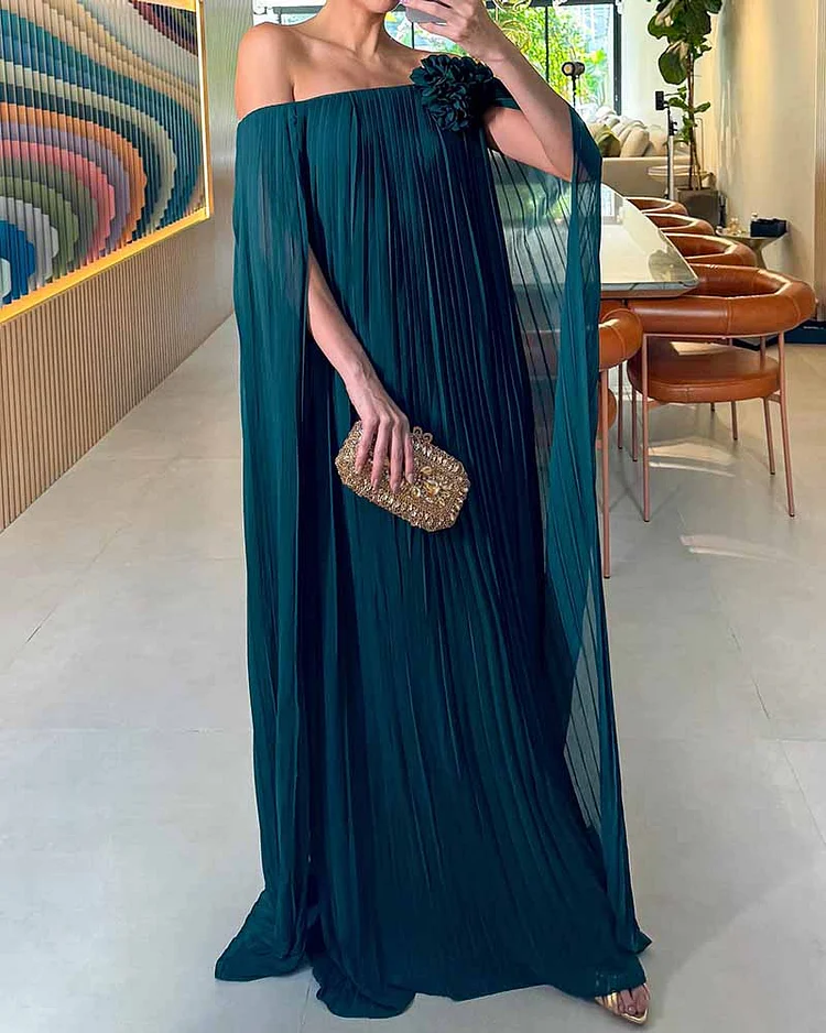 Off-the-shoulder Pleated Solid Color Dress