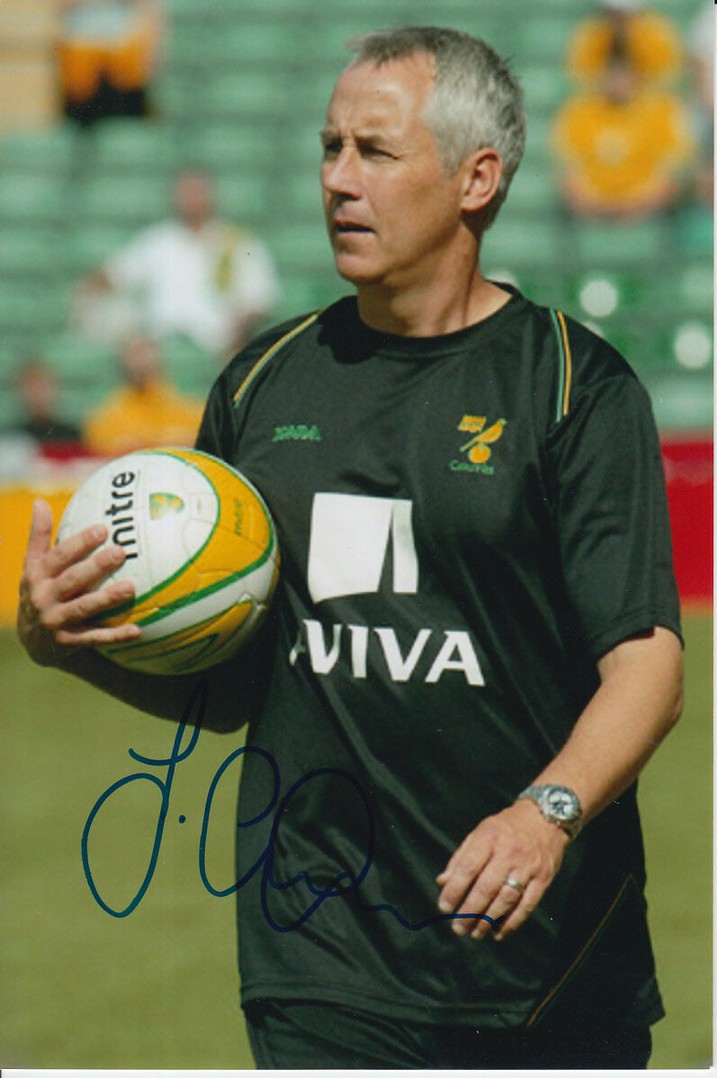 NORWICH CITY HAND SIGNED IAN CULVERHOUSE 6X4 Photo Poster painting.