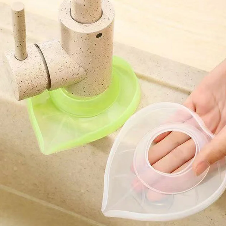 Water-proof cover of faucet splash-proof faucet in bathroom