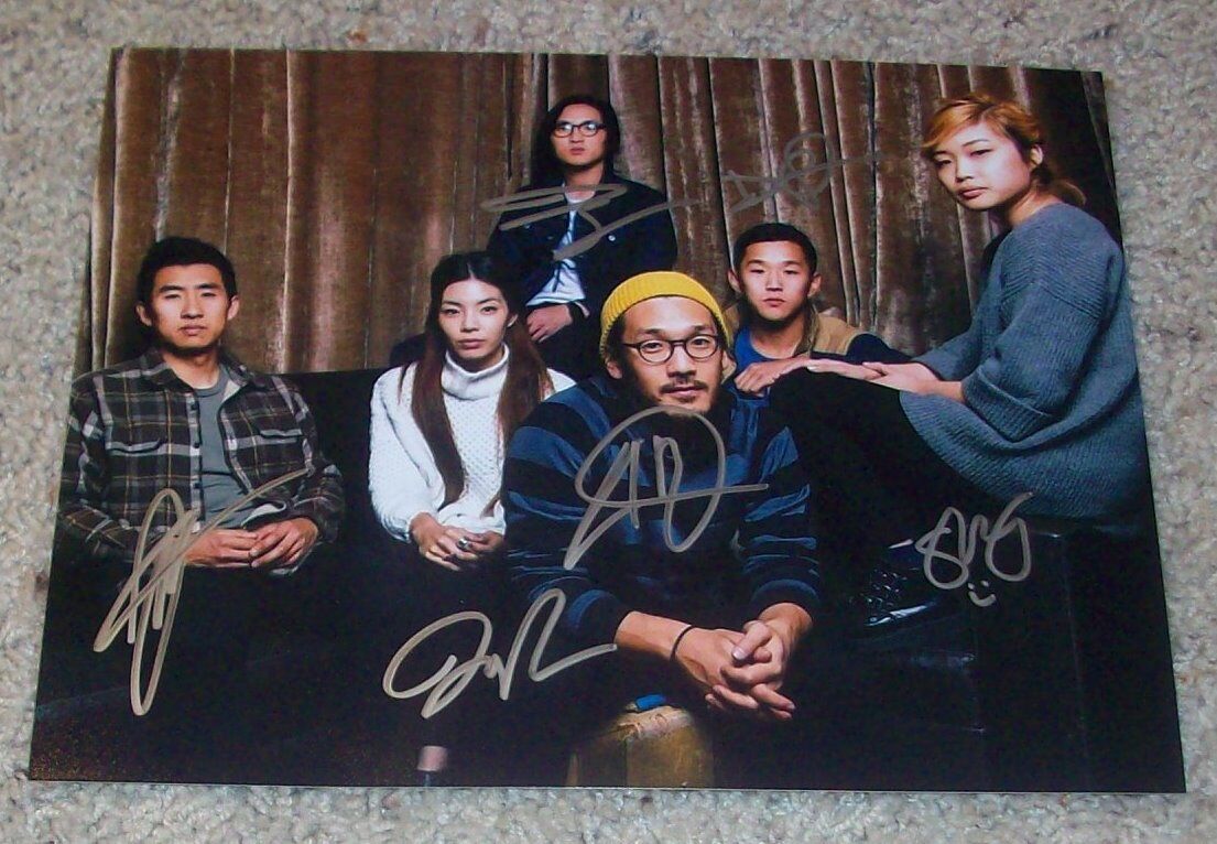 RUN RIVER NORTH SIGNED AUTOGRAPH 8x10 Photo Poster painting A w/PROOF ALEX HWANG +5