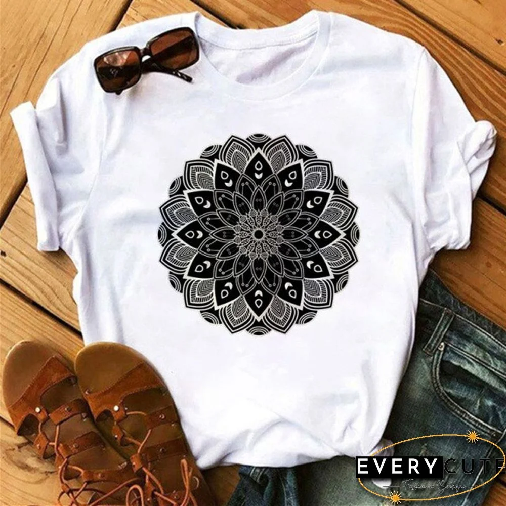Maycaur New Mandala Floral Printed T Shirt Women Casual Fashion T-shirt Loose Short Sleeve 90s Girls Aesthetics Black Tshirt Top