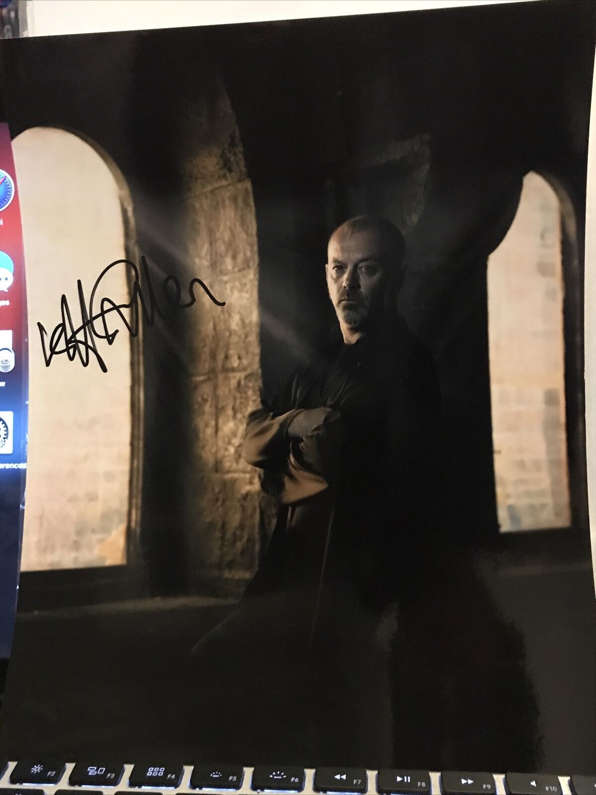 KEITH ALLEN ROBIN HOOD TV HAND SIGNED AUTOGRAPH 10x8 Photo Poster painting