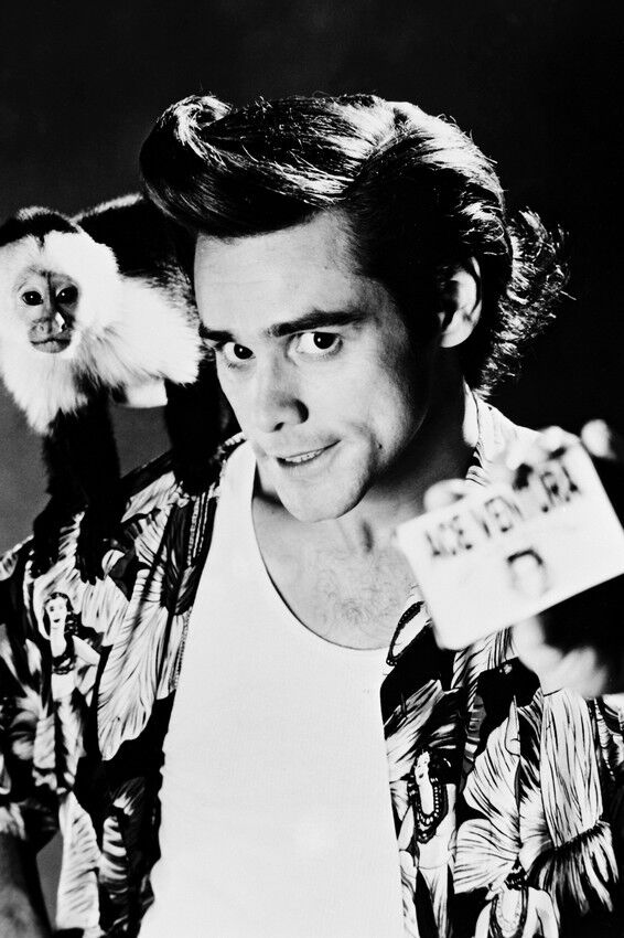 Jim Carrey As Ace Ventura In Ace Ventura: Pet Detective 11x17 Mini Poster