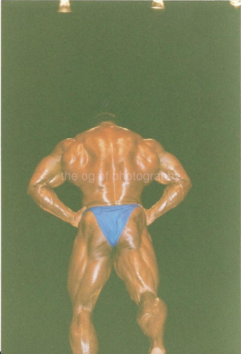 MUSCLE MAN Ironman Bodybuilder FOUND GENE MOZEE Photo Poster painting Original VINTAGE 07 18 N