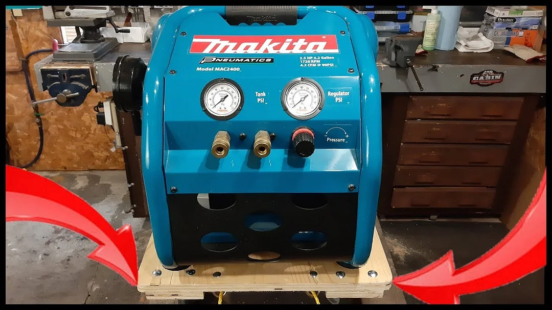 Makita MAC2400 Air Compressor