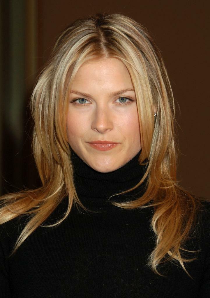 Ali Larter 8x10 Picture Simply Stunning Photo Poster painting Gorgeous Celebrity #14