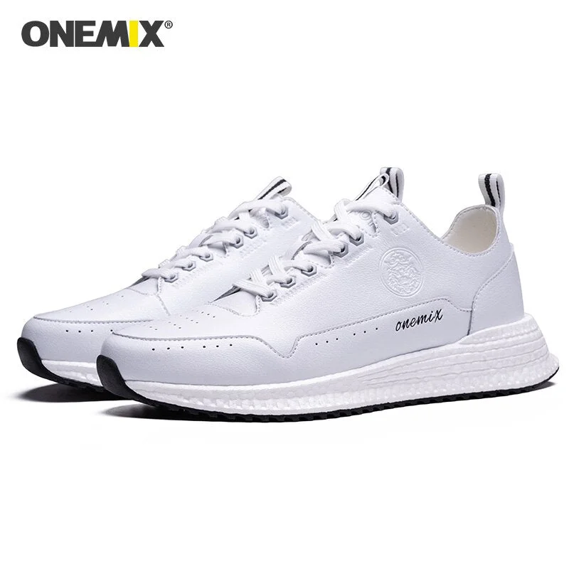 ONEMIX Men Vulcanize Shoes Outdoor Running Sneakers 2021 New Breathable Vintage Dad Footwear Ultra Lightweight Male Tennis Shoes