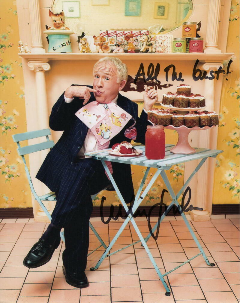 LESLIE JORDAN SIGNED AUTOGRAPH 8X10 Photo Poster painting - BEVERLY WILL & GRACE, GREAT IMAGE