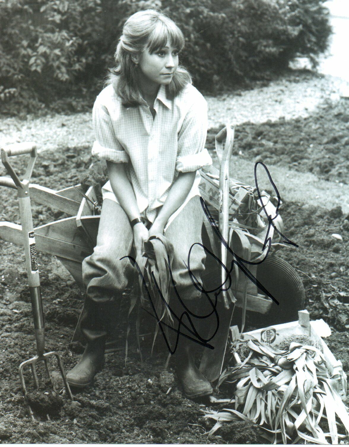 The Good Life comedy Photo Poster painting signed actress Felicity Kendal autograph