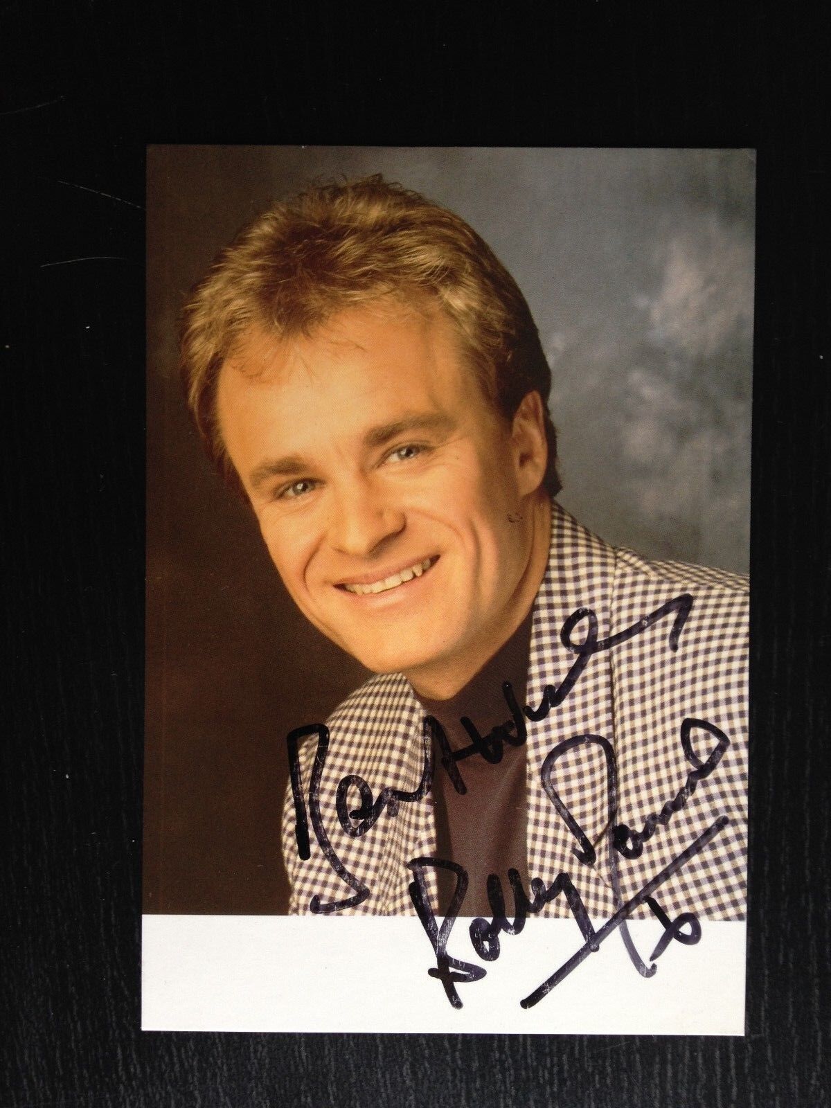 BOBBY DAVRO - POPULAR COMEDY ENTERTAINER - EXCELLENT SIGNED Photo Poster paintingGRAPH